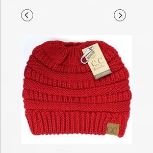 Solid classic CC Beanie Tail